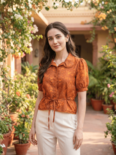 Leo Zodiac Top | Sun Radiance Astrology Tee in Gold, Saffron & Orange